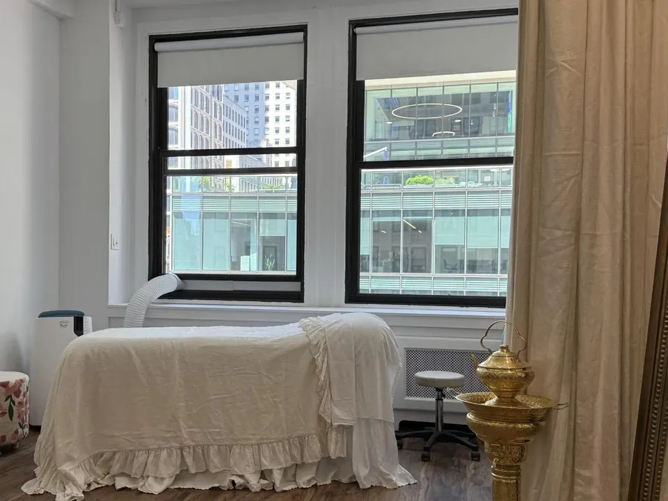 The treatment room in Suite 707